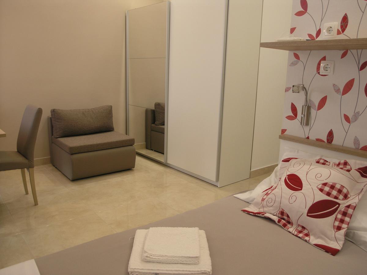 Apartments Dobrila Подгора Экстерьер фото